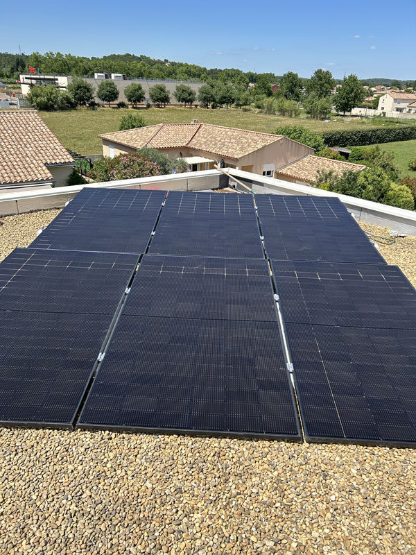 merillon-electricite-climatisation-photovoltaique-borne-de-recharge-bernis-nimes-bellegarde