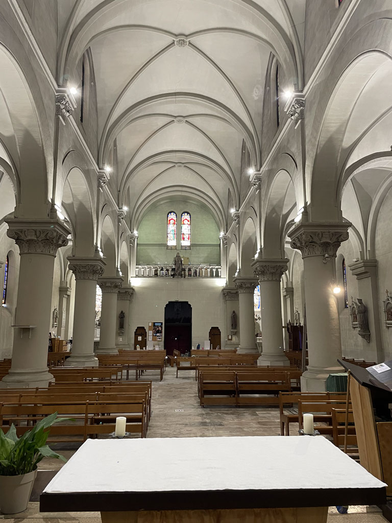 merillon-electricite-climatisation-photovoltaique-borne-de-recharge-bernis-nimes-eglise-milhaud-calvisson