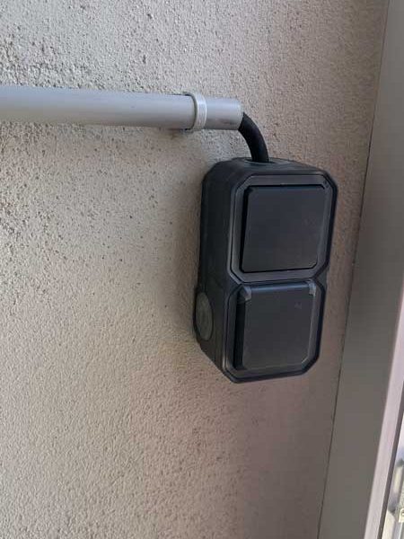 merillon-electricite-climatisation-photovoltaique-borne-de-recharge-bernis-nimes-18